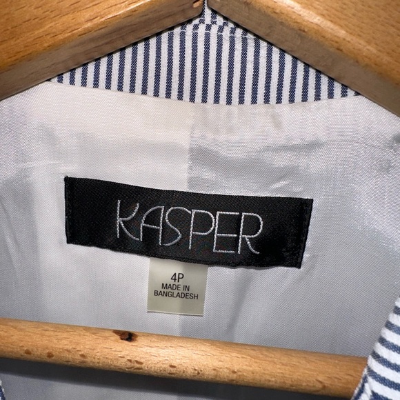 Kasper Suit jacket, size 4P, - Picture 2 of 4